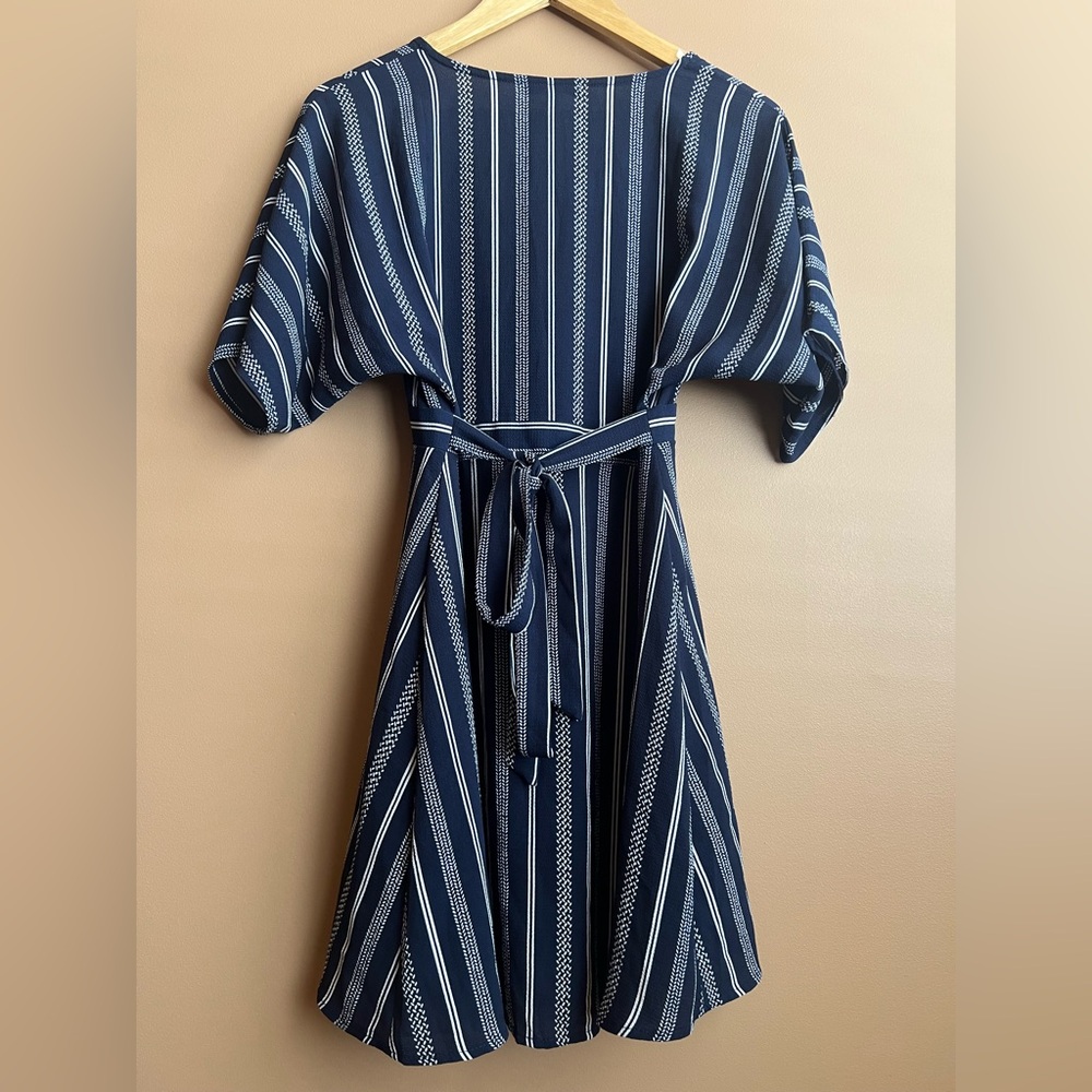 Charlotte Russe Blue & White Vertically Striped Button-Up Dress W/ Waist Tie. S. - Picture 9 of 14